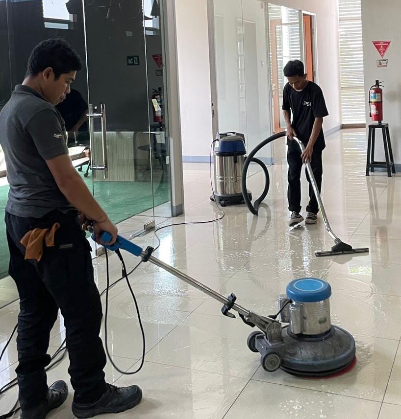 Cleaning Service 4